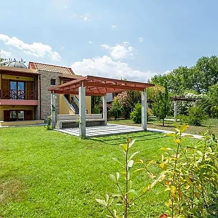 Modern House Tatil Evi