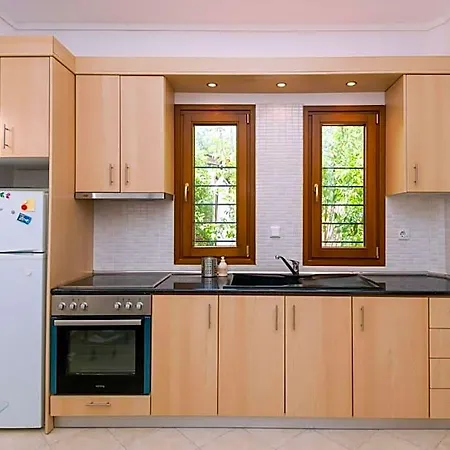 Modern House Tatil Evi