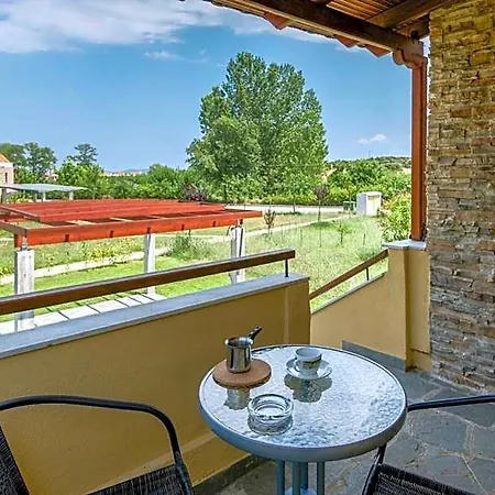 Modern House Tatil Evi