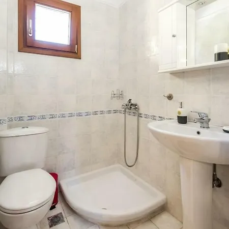 Modern House Tatil Evi